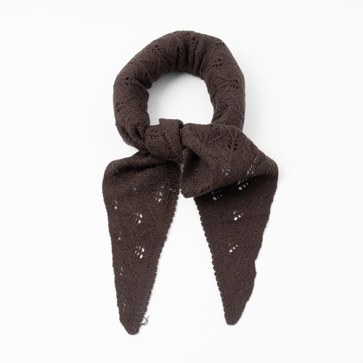 Rosenvinge strikket triangel skjerf, brun